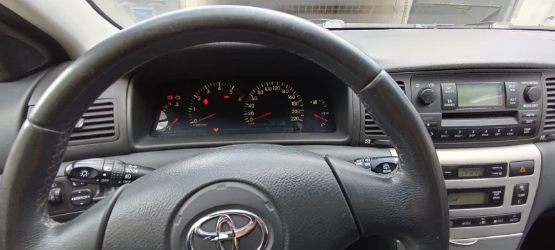 Toyota Corolla, снимка 8 - Автомобили и джипове - 52129683