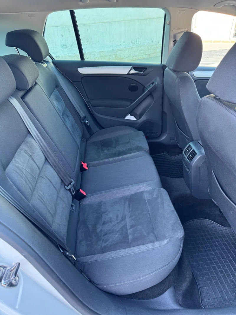 VW Golf, снимка 7 - Автомобили и джипове - 51008358