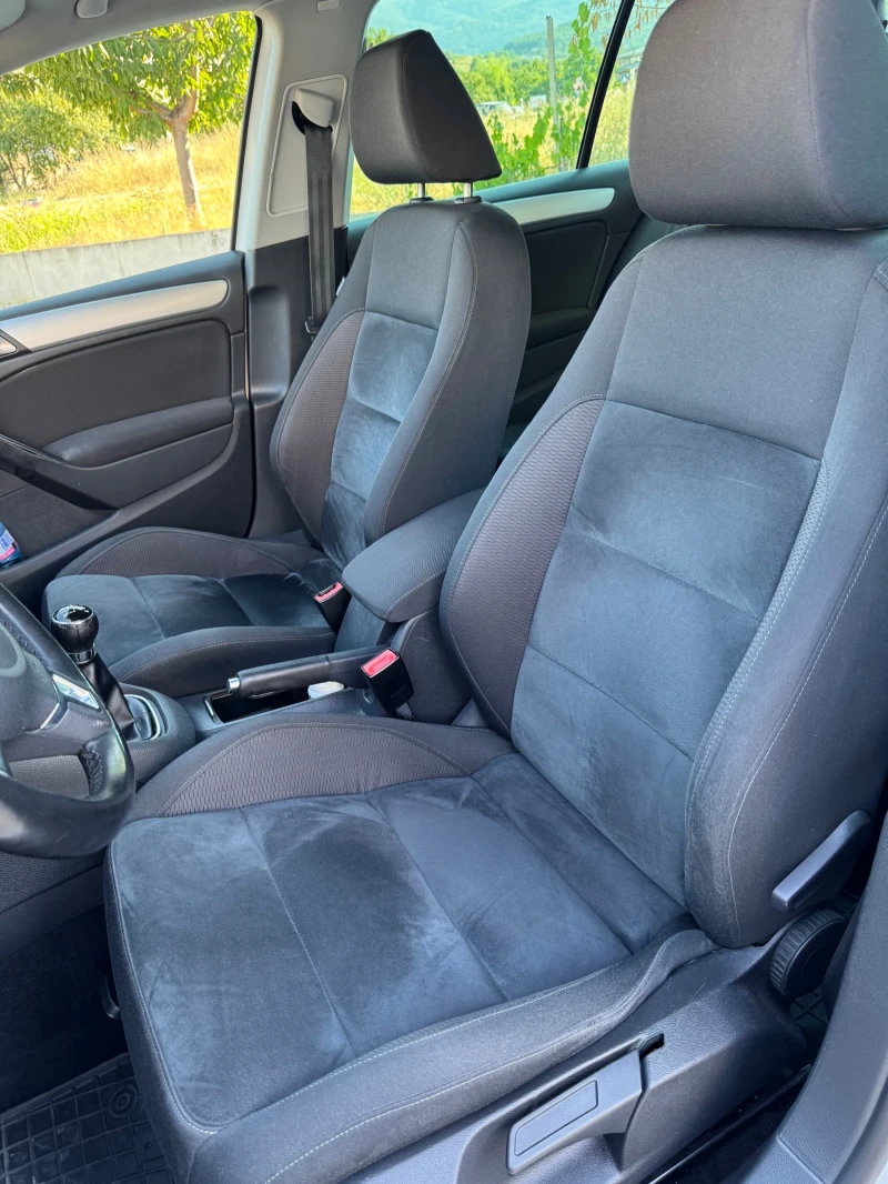 VW Golf, снимка 14 - Автомобили и джипове - 51008358