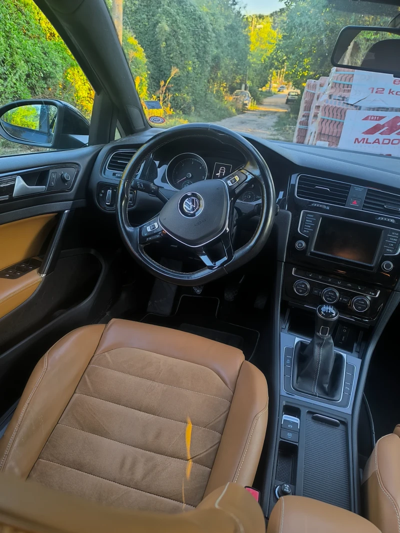 VW Golf, снимка 13 - Автомобили и джипове - 52437215