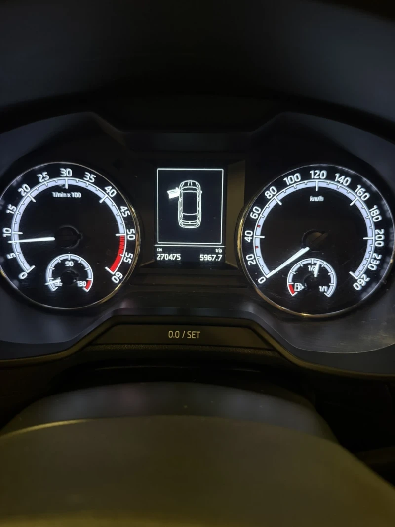 Skoda Octavia, снимка 7 - Автомобили и джипове - 52402297