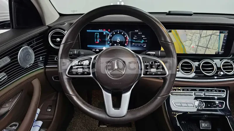 Mercedes-Benz E 450, снимка 12 - Автомобили и джипове - 54703926