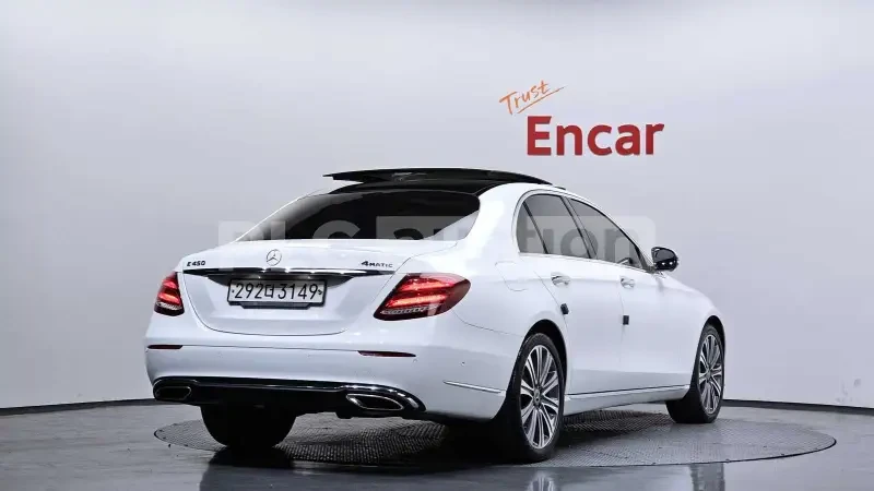 Mercedes-Benz E 450, снимка 2 - Автомобили и джипове - 54703926