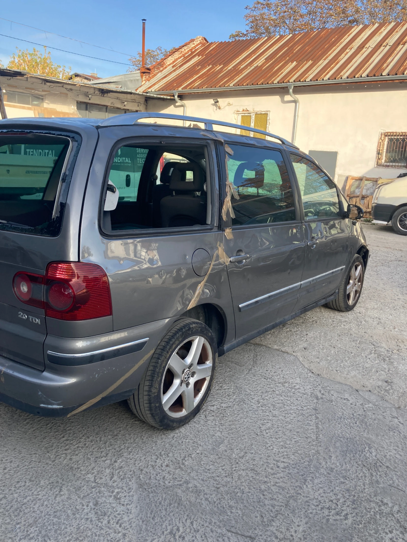 VW Sharan 2.0TDI BRT - изображение 3