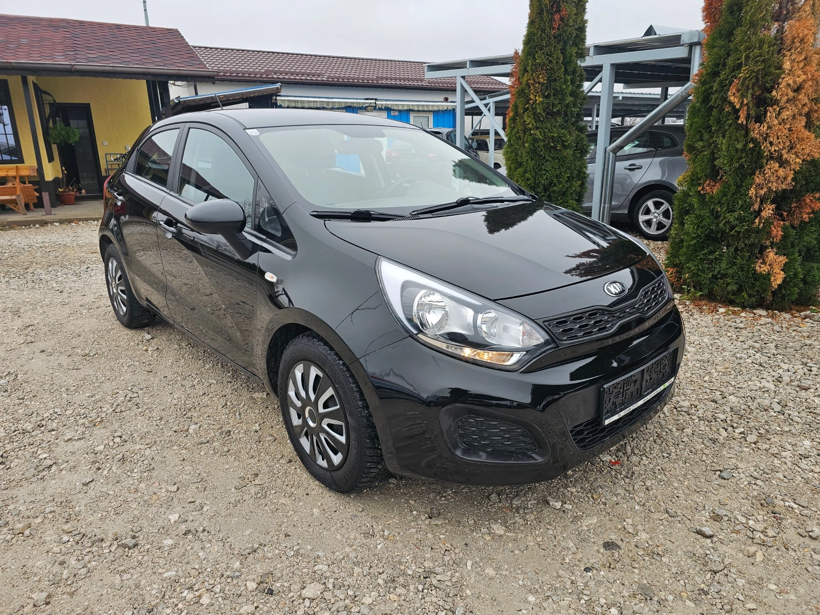 Kia Rio 1.2 КЛИМАТИК РЕАЛНИ КИЛОМЕТРИ - изображение 7