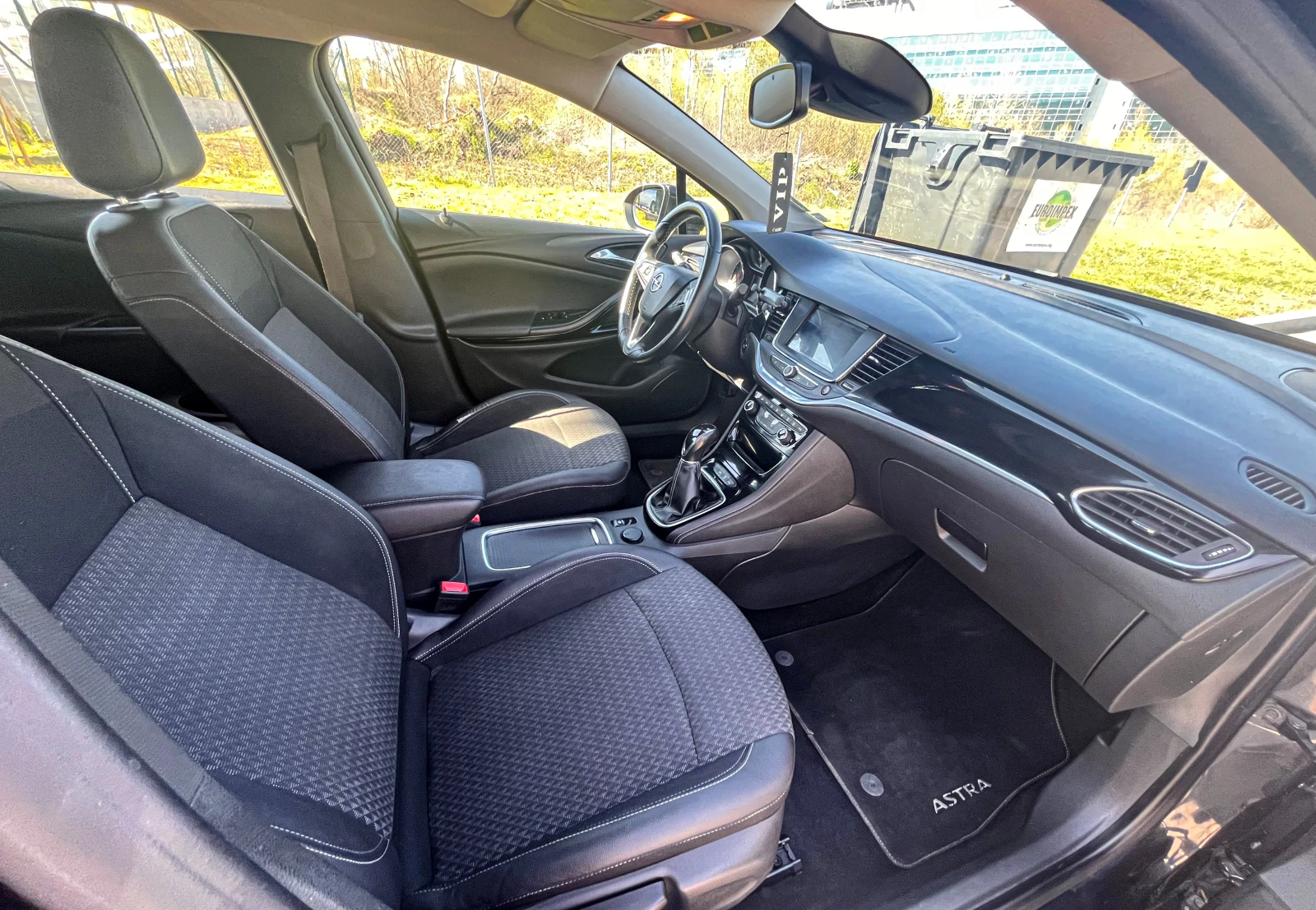 Opel Astra 1.4 TURBO ЕДИНСТВЕН СОБСТВЕНИК НАПЪЛНО ОБСЛУЖЕНА  - изображение 10