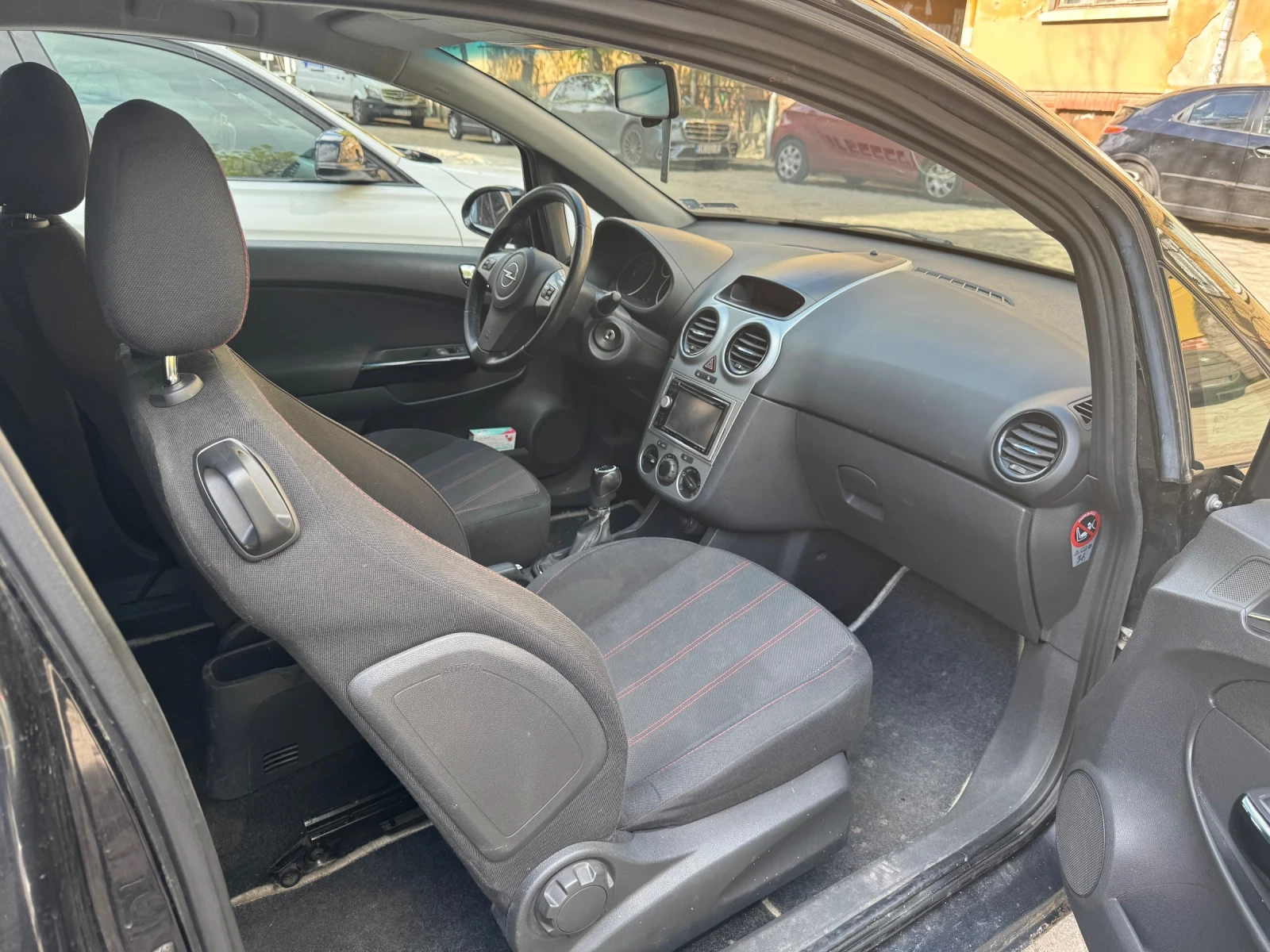 Opel Corsa 1.2 - изображение 4