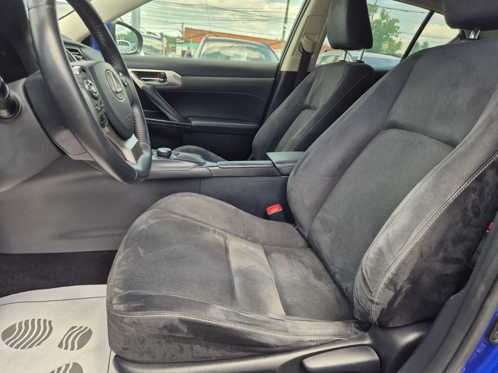 Lexus CT 200h 1.8H-FACE LIFT - изображение 7