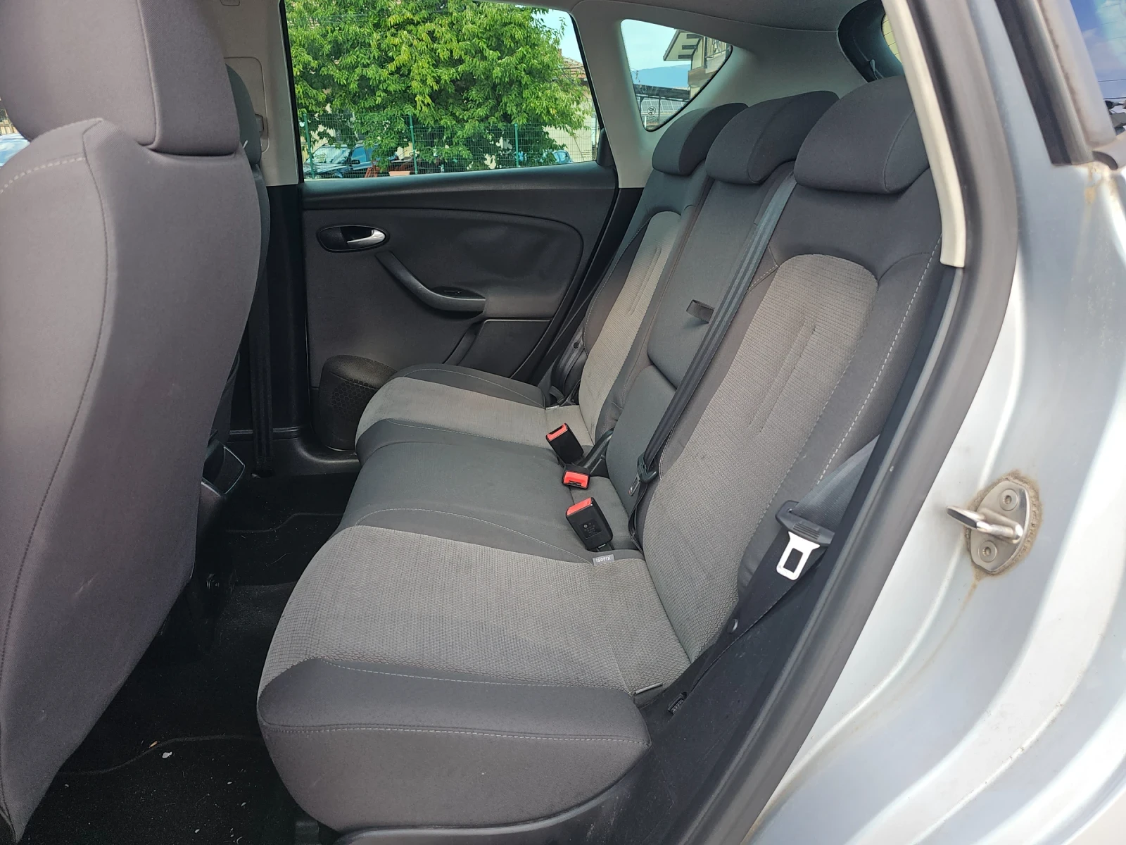 Seat Altea 1.6tdi.105k.c | Mobile.bg — изображение 14