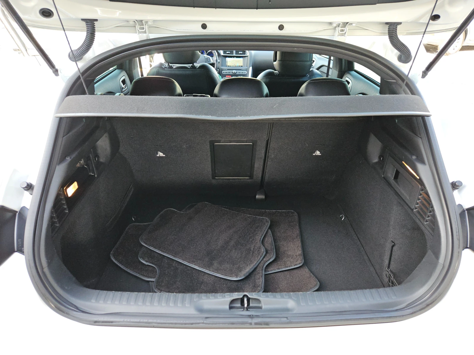 Citroen DS4 1.6HDI/120k.c/6ск/CarPlay/ACC/NAVI/БЛУТУТ/EURO 6 - изображение 4