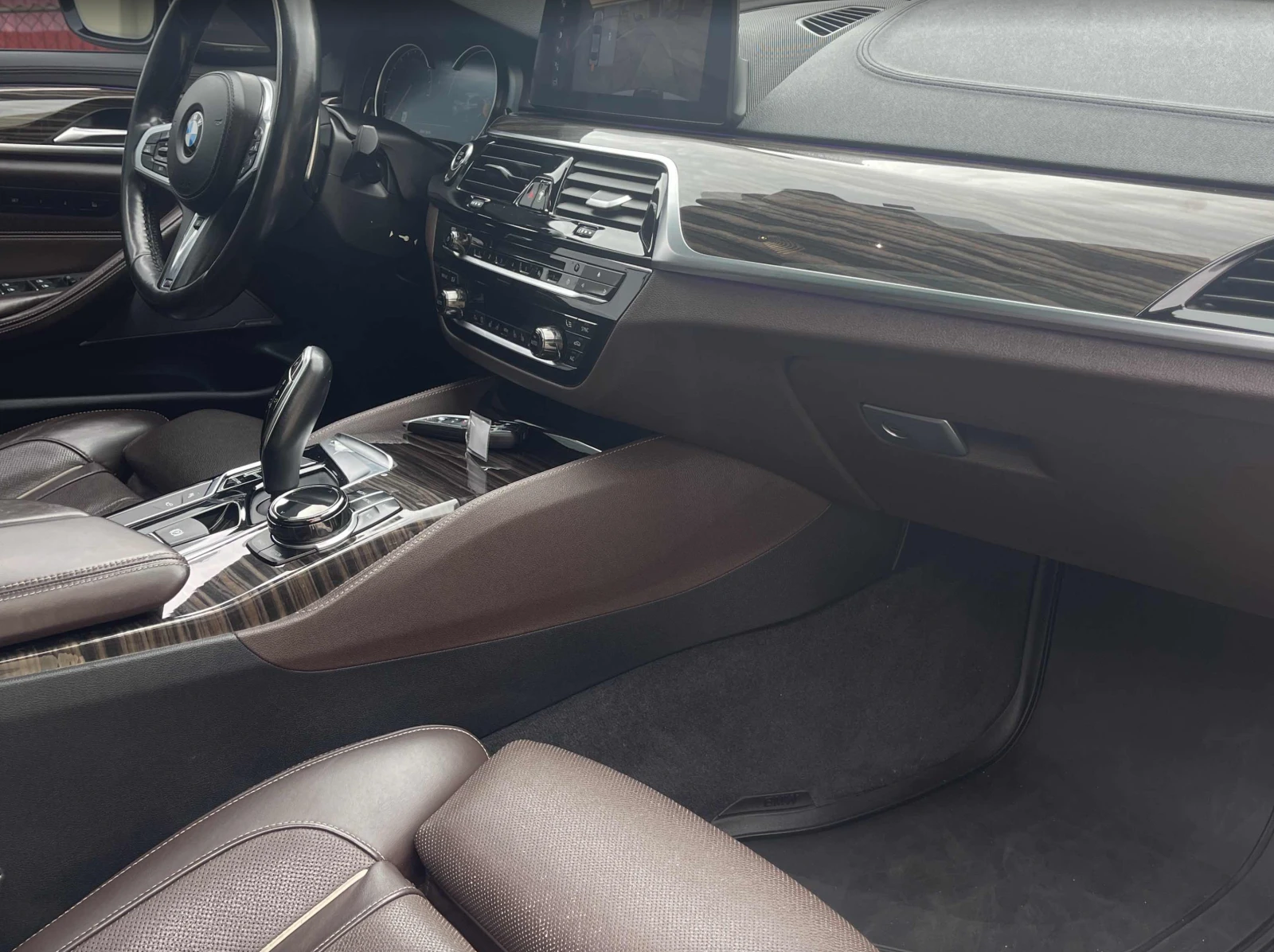 BMW 540 xDrive / M-PKG / SOFT CLOSE / INDIVIDUAL / HARMAN | Mobile.bg   12