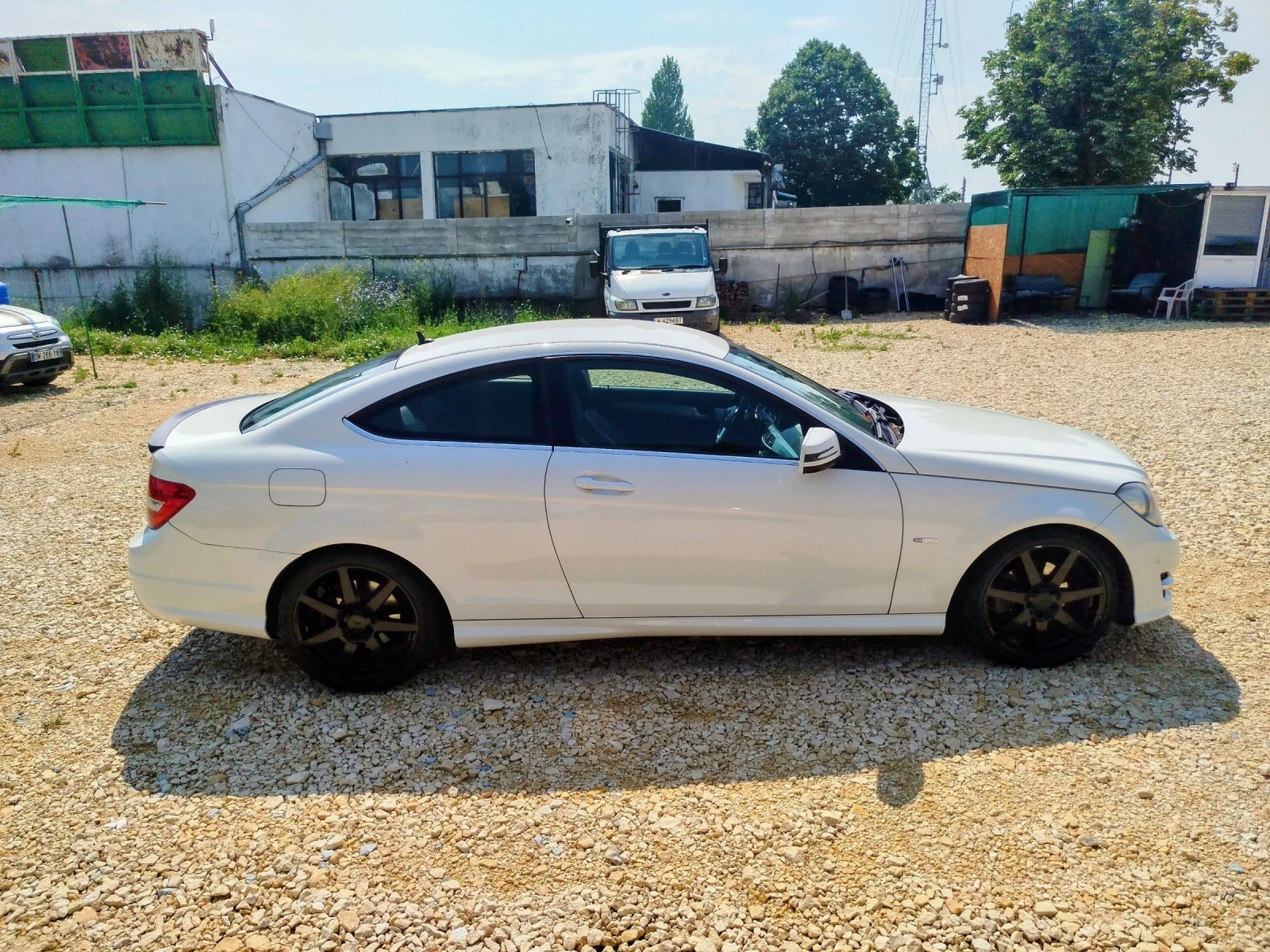Mercedes-Benz C 220 2.2 AMG пакет/ СМЕНЕНА ВЕРИГА /, снимка 6 - Автомобили и джипове - 52656400