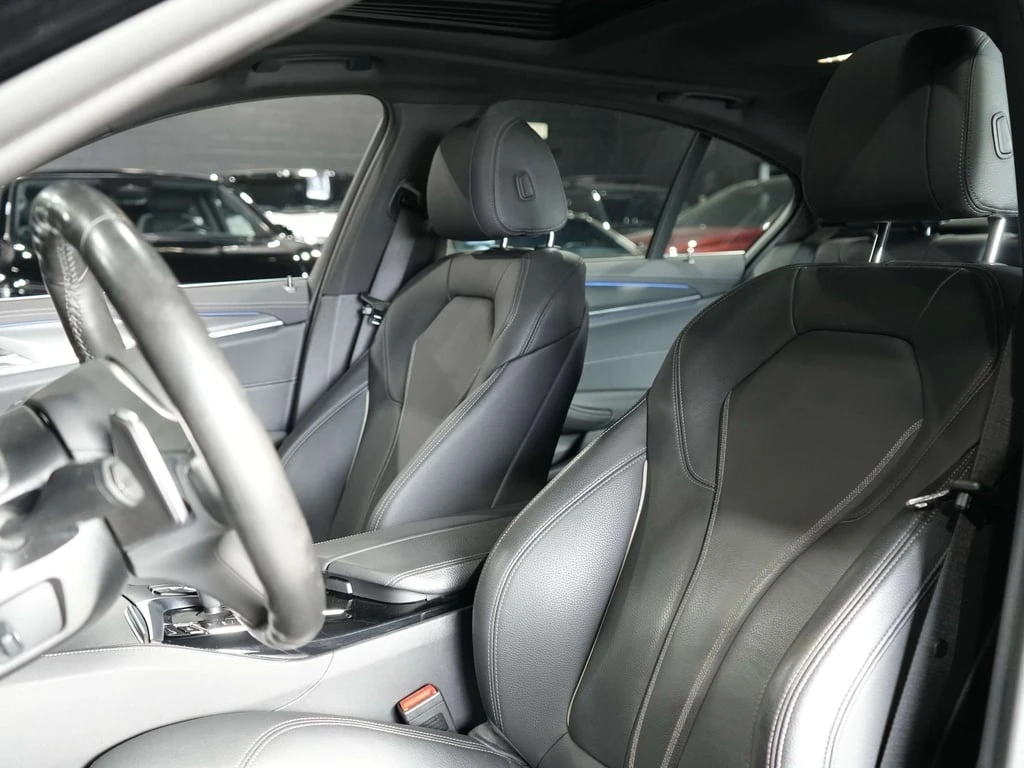 BMW 540 * xDrive * CARFAX * ���� �� �� | Mobile.bg � ����������� 16