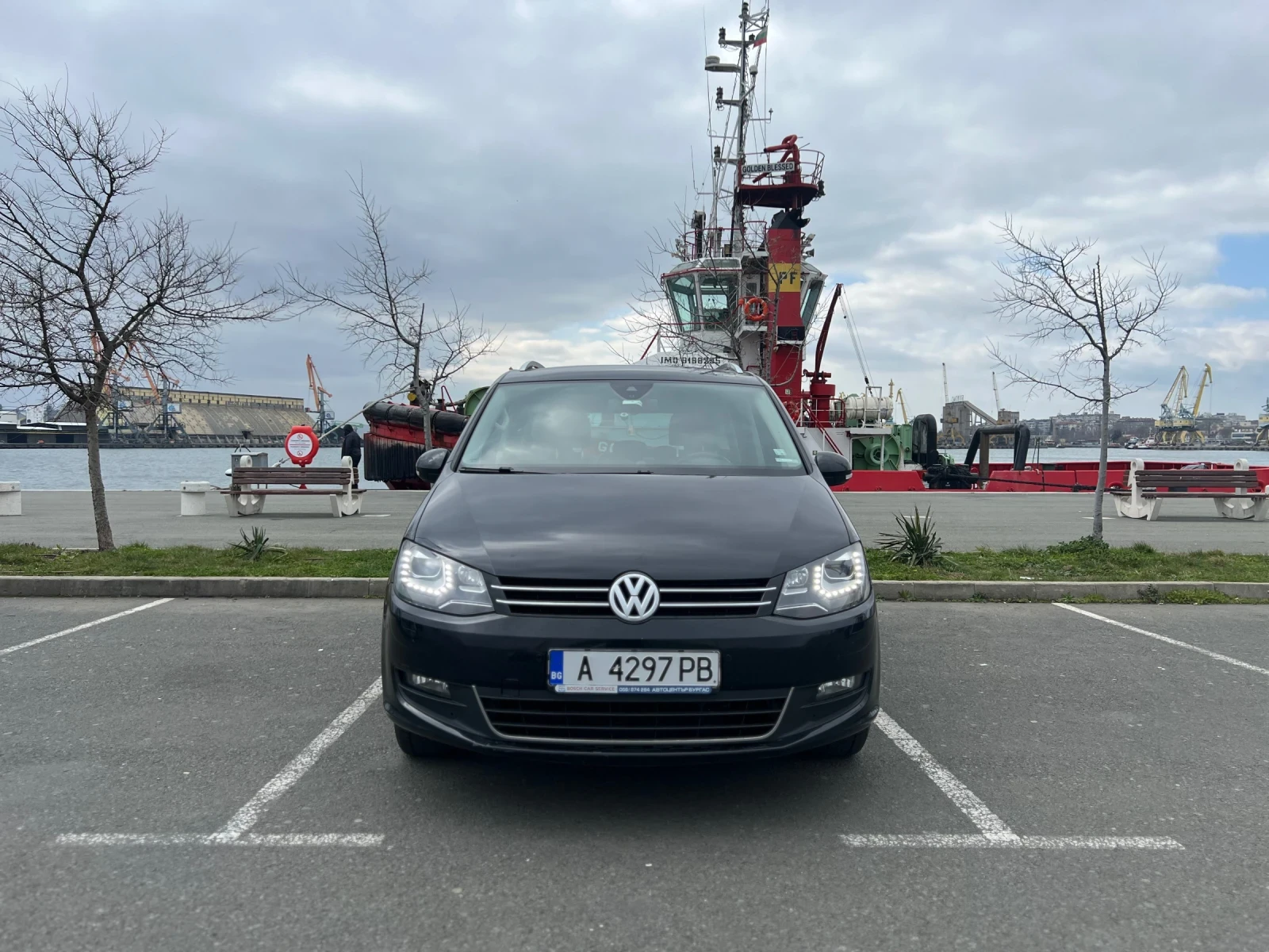 VW Sharan Life, снимка 2 - Автомобили и джипове - 53953723