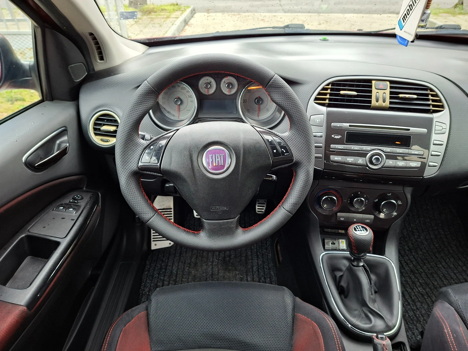 Fiat Bravo 1.9/150KS/M-JET, снимка 12 - Автомобили и джипове - 54069405