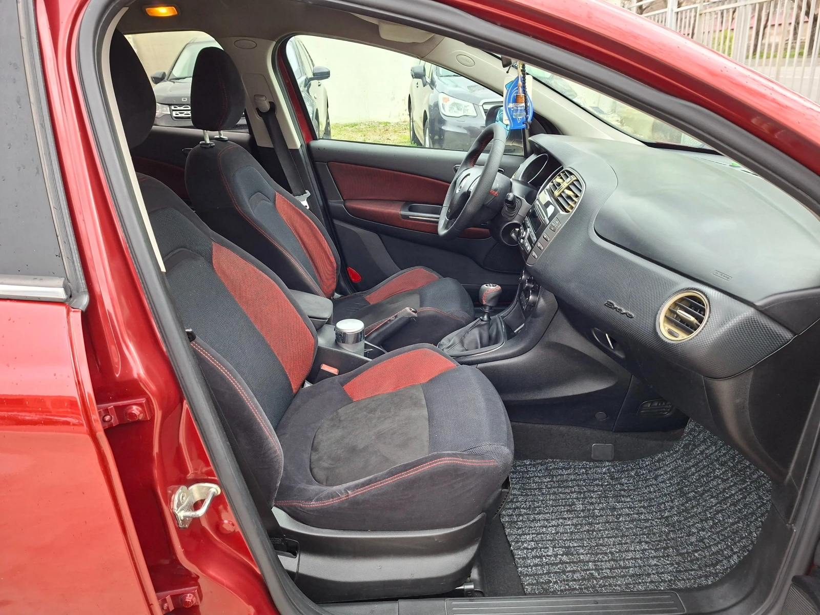 Fiat Bravo 1.9/150KS/M-JET, снимка 14 - Автомобили и джипове - 54069405