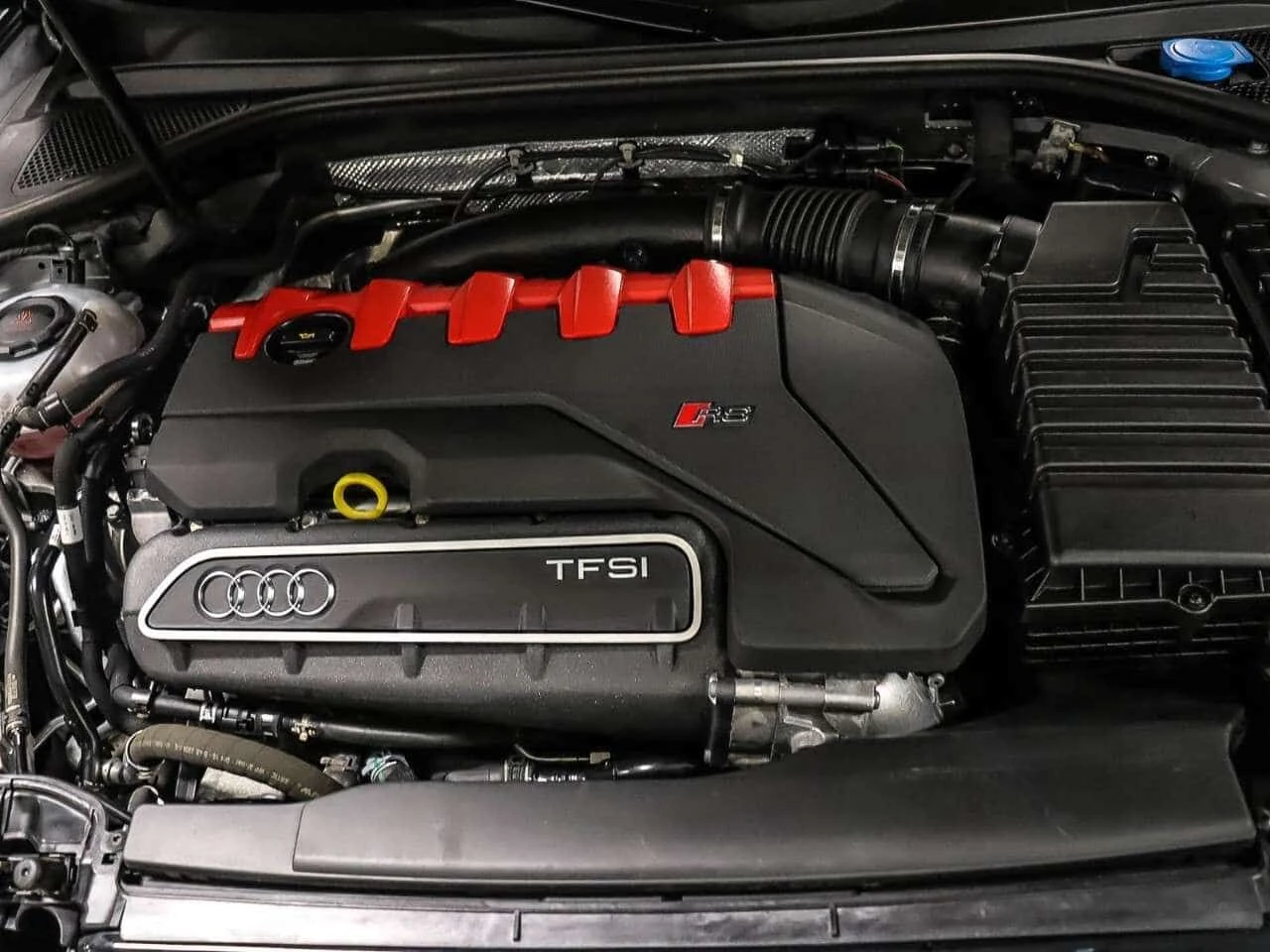 Audi Rs3 * 2.5 TFSI quattro S tronic * CARFAX * ЦЕНА ДО БГ, снимка 13 - Автомобили и джипове - 54894315