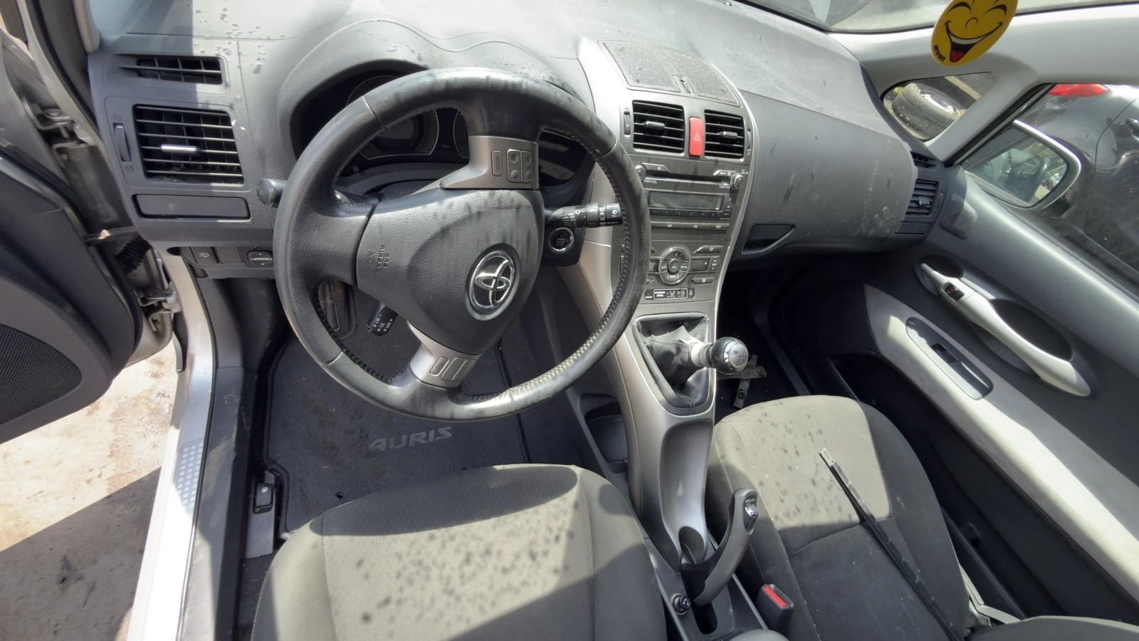 Toyota Auris, снимка 5 - Автомобили и джипове - 55034609
