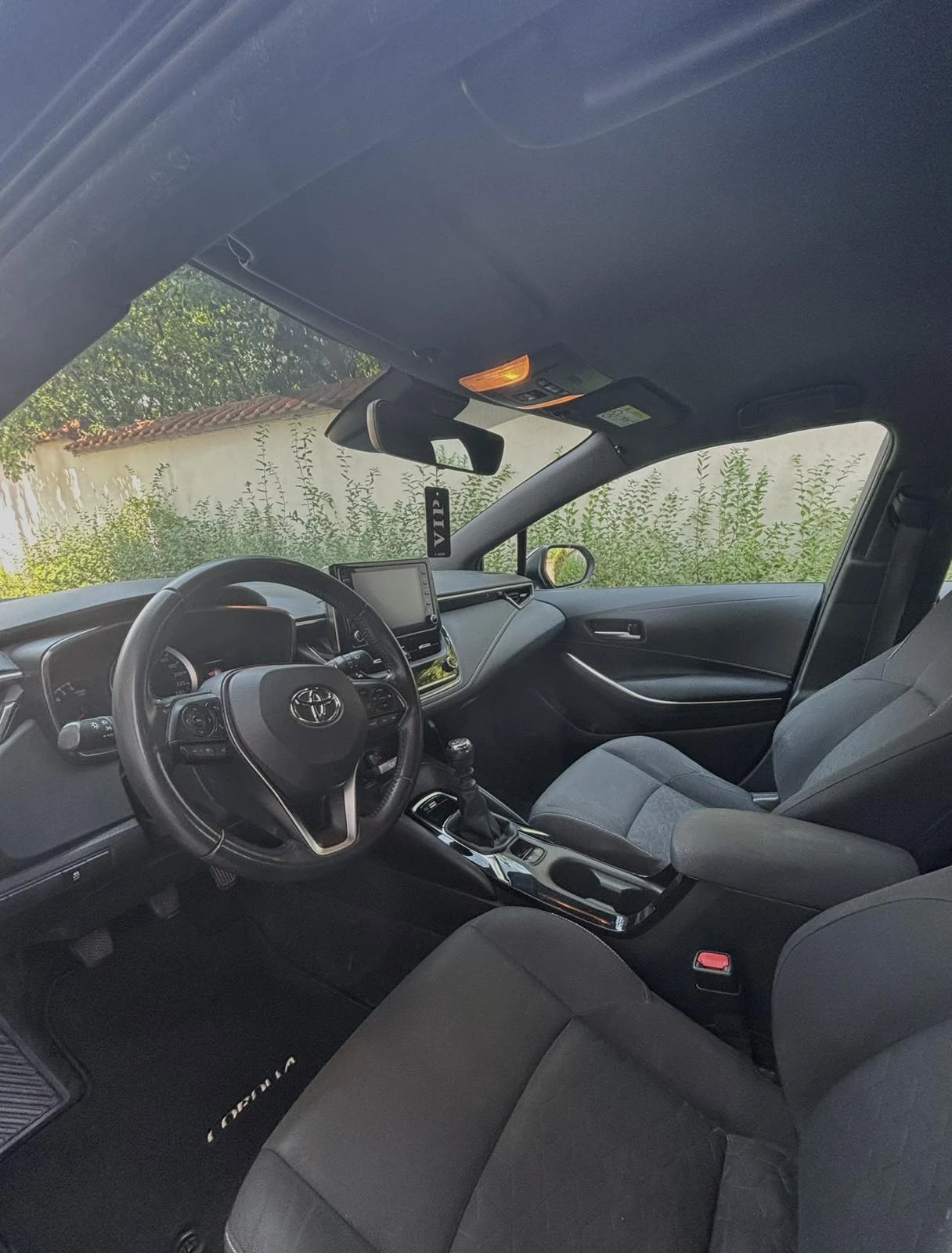 Toyota Corolla 1.2T 6MT 5D EXECUTIVE, снимка 5 - Автомобили и джипове - 55324828