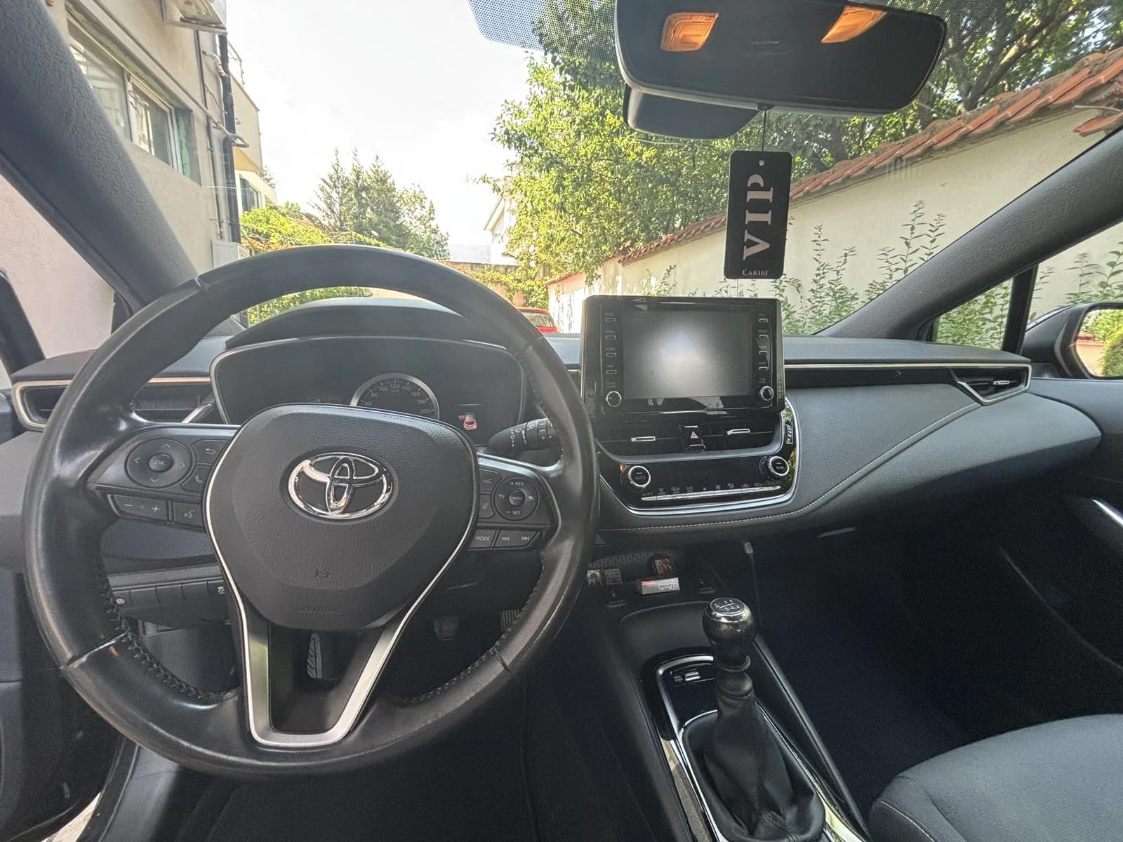 Toyota Corolla 1.2T 6MT 5D EXECUTIVE, снимка 14 - Автомобили и джипове - 55324828