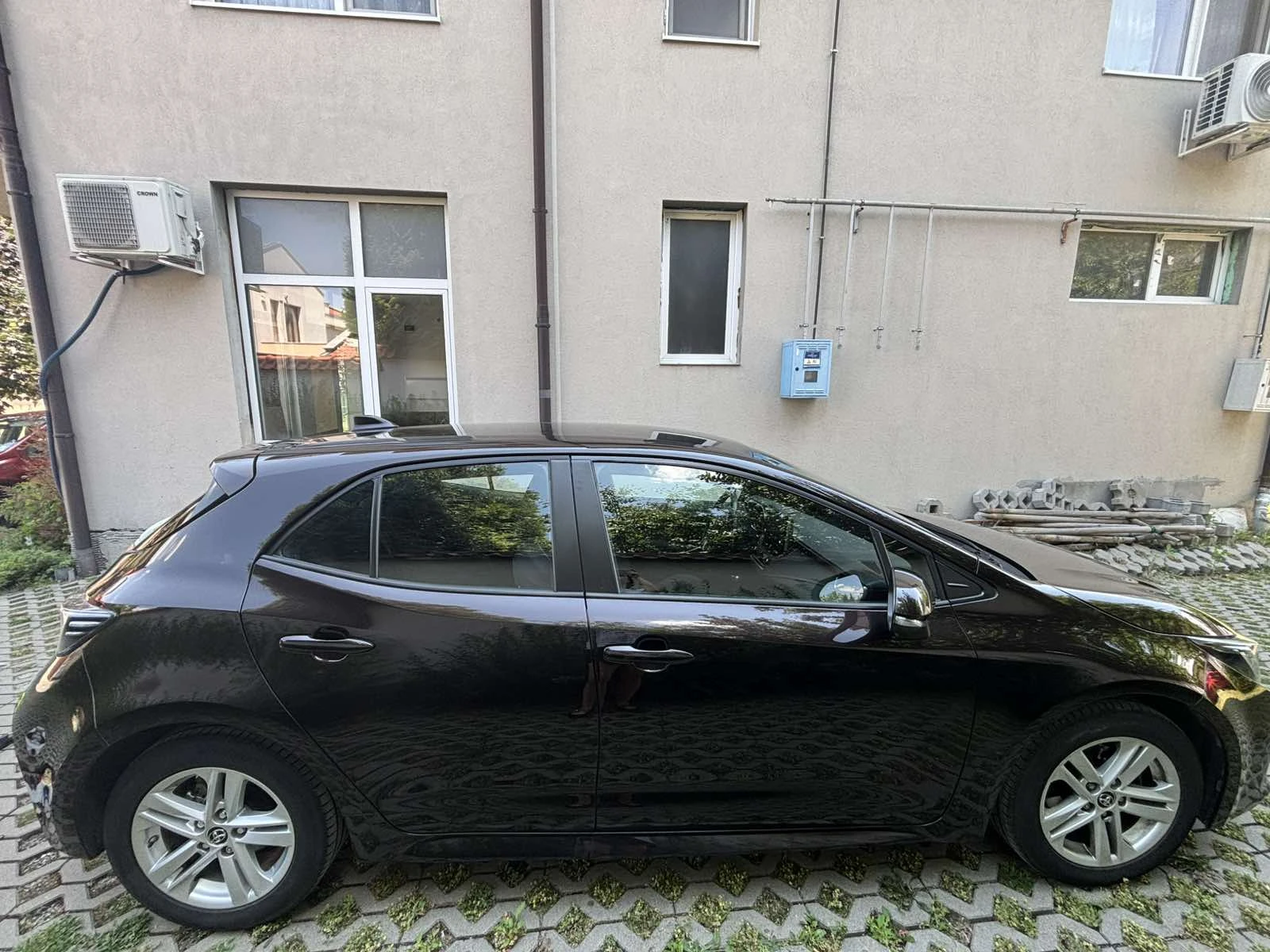 Toyota Corolla 1.2T 6MT 5D EXECUTIVE, снимка 8 - Автомобили и джипове - 55324828