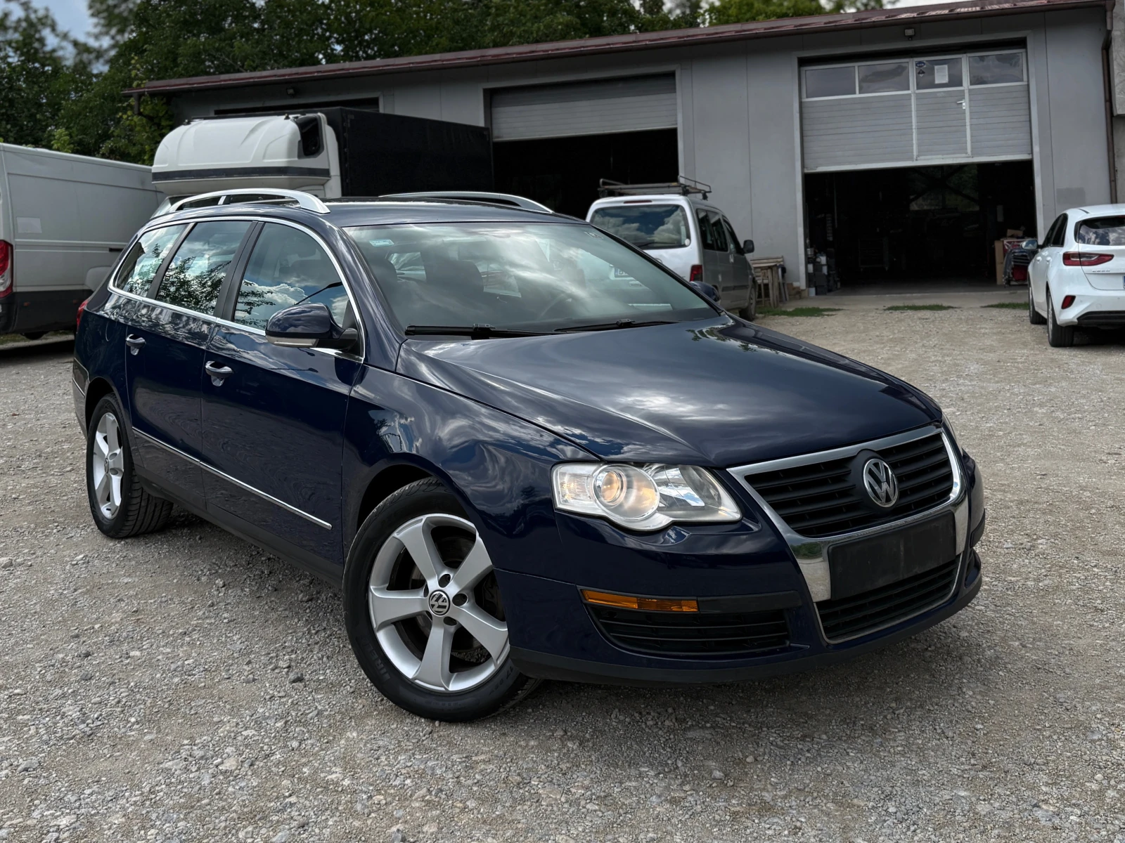 VW Passat 2.0TDI ПЕРФЕКТЕН, снимка 2 - Автомобили и джипове - 55365187