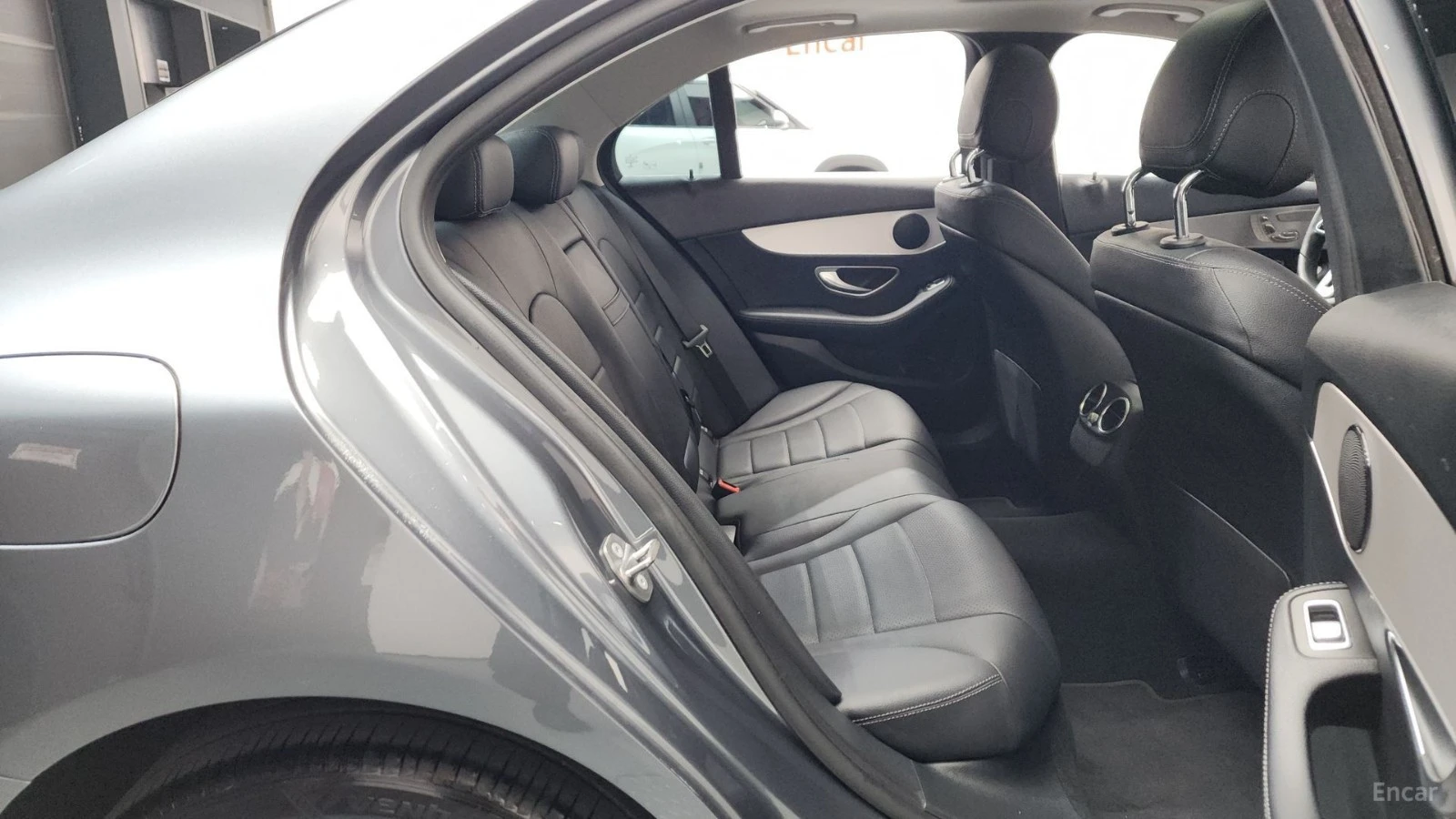 Mercedes-Benz C 200 AVANGARDE* КОЖА* НАВИ* ПАНО, снимка 9 - Автомобили и джипове - 55479971
