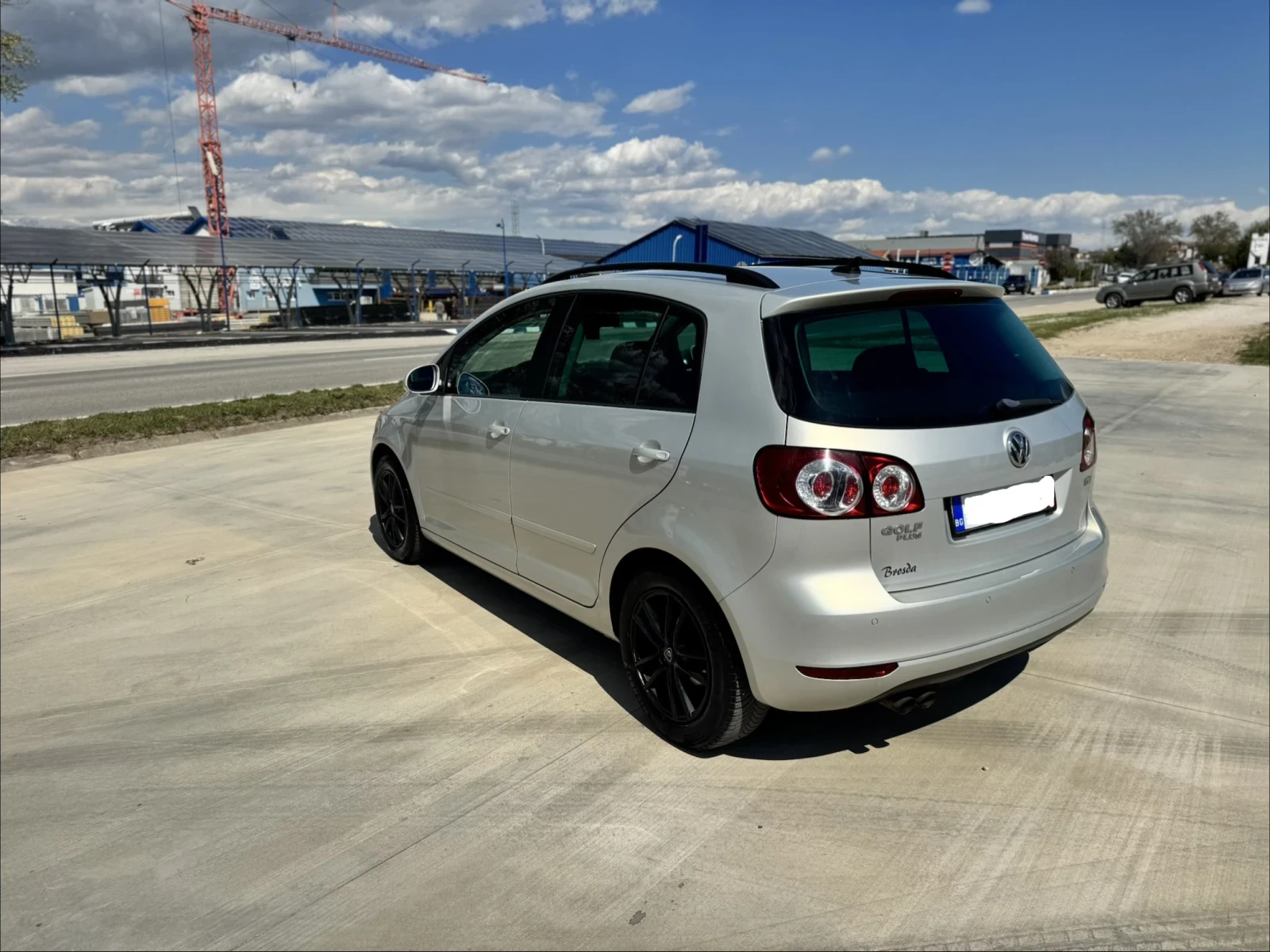 VW Golf Plus 130000КМ Регистрирана, снимка 4 - Автомобили и джипове - 55507384