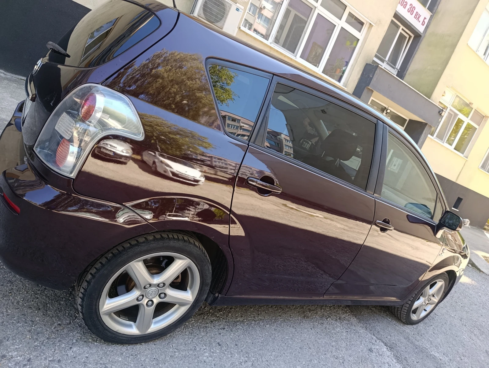 Toyota Corolla verso, снимка 6 - Автомобили и джипове - 55779056
