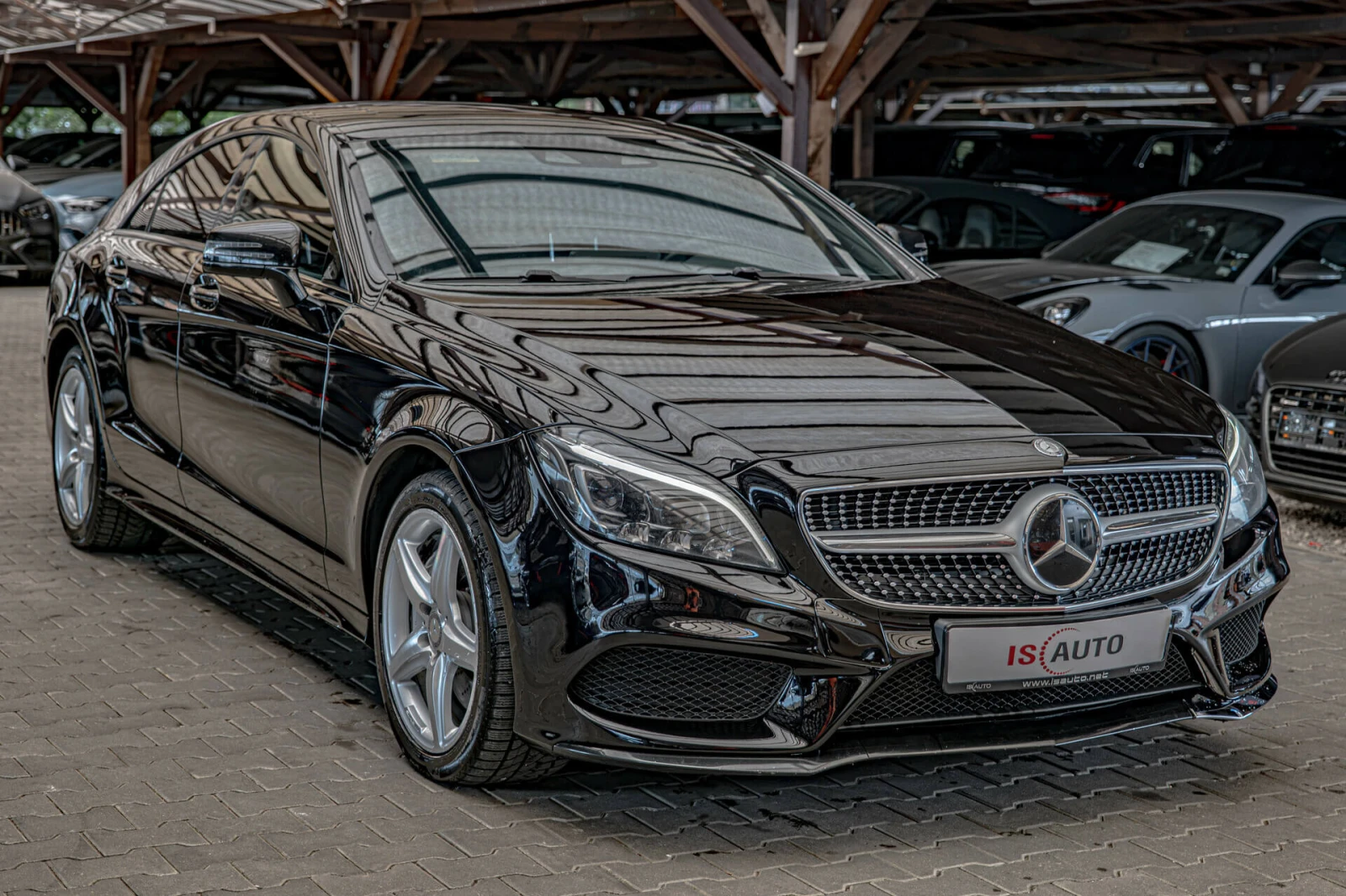 Mercedes-Benz CLS 500 V8 BiTurbo/Harman Kardon/Обдухване/Камера/Дистр./B, снимка 2 - Автомобили и джипове - 56201876
