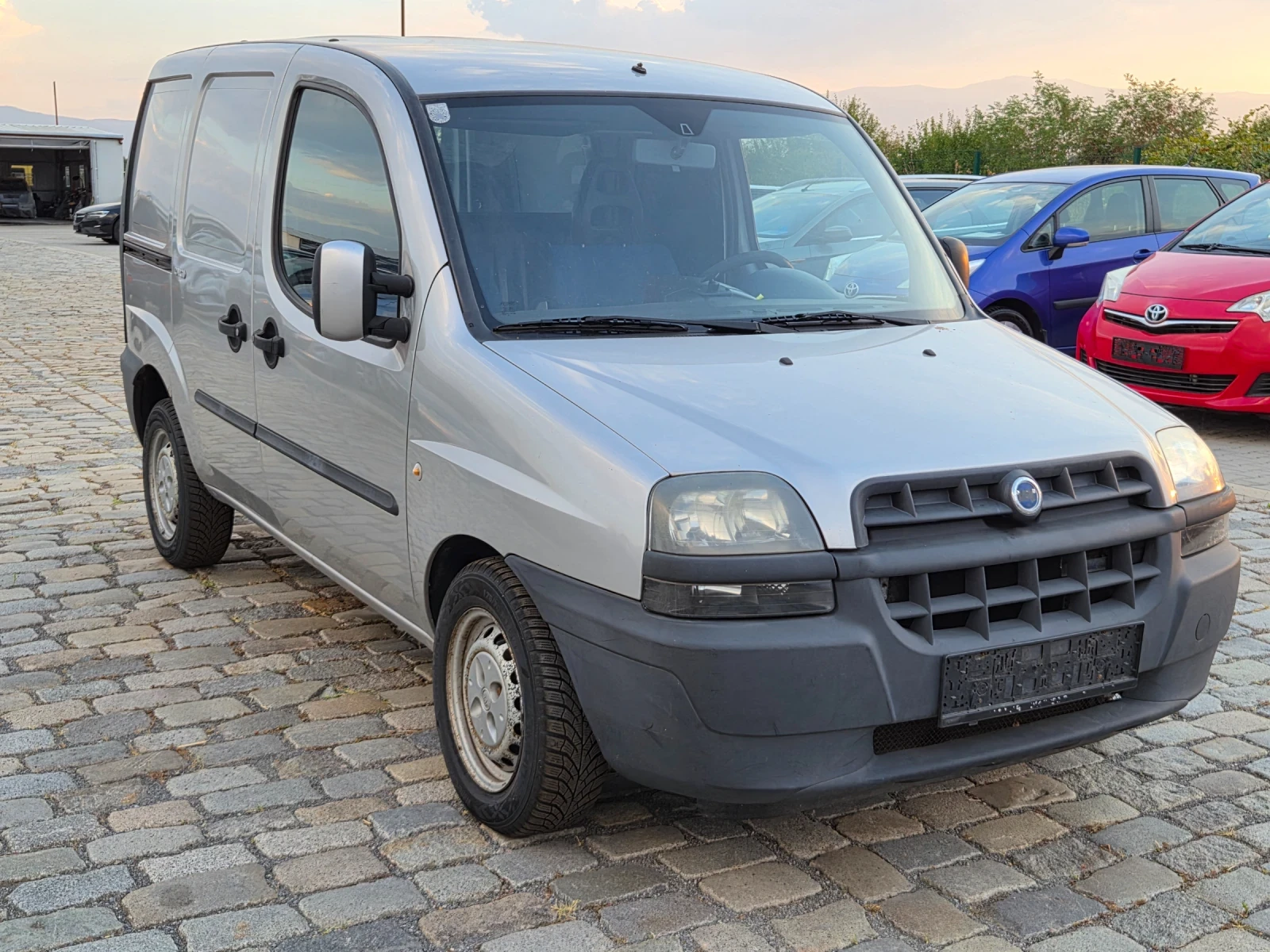 Fiat Doblo 1.9D CARGO Климатик НОВИ ГУМИ
