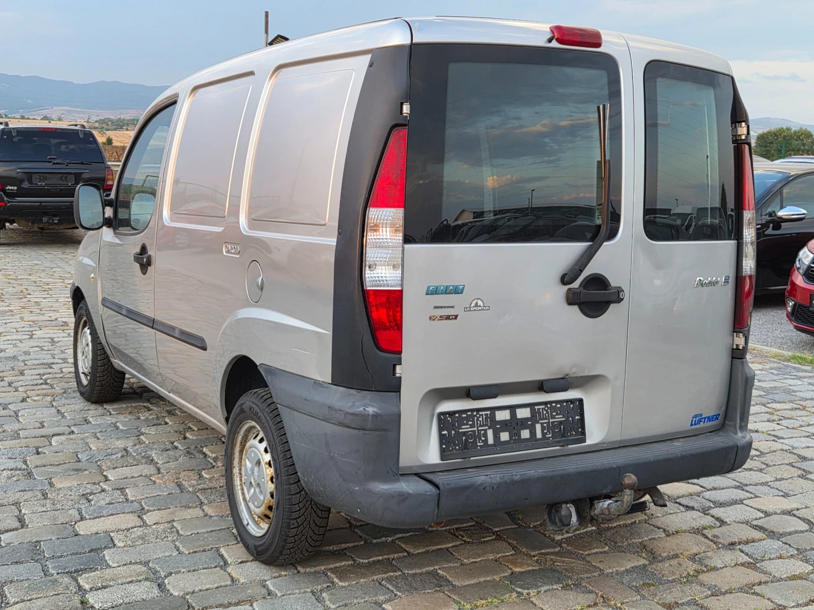 Fiat Doblo 1.9D CARGO Климатик НОВИ ГУМИ, снимка 6 - Автомобили и джипове - 56248406