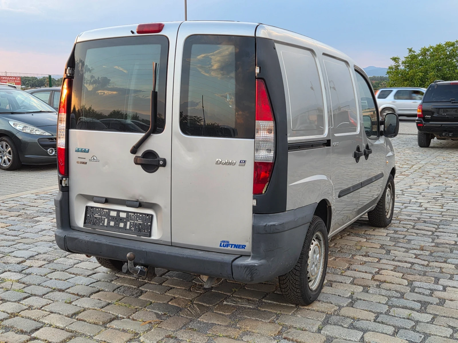 Fiat Doblo 1.9D CARGO Климатик НОВИ ГУМИ, снимка 8 - Автомобили и джипове - 56248406