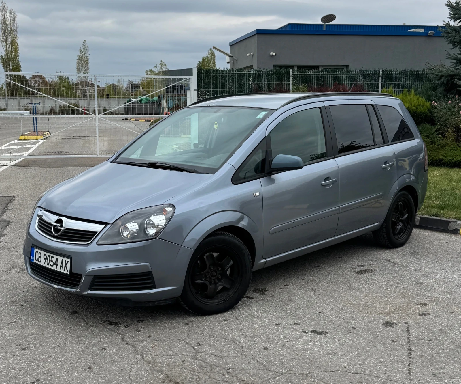 Opel Zafira 2.2 бензин, снимка 3 - Автомобили и джипове - 56554794
