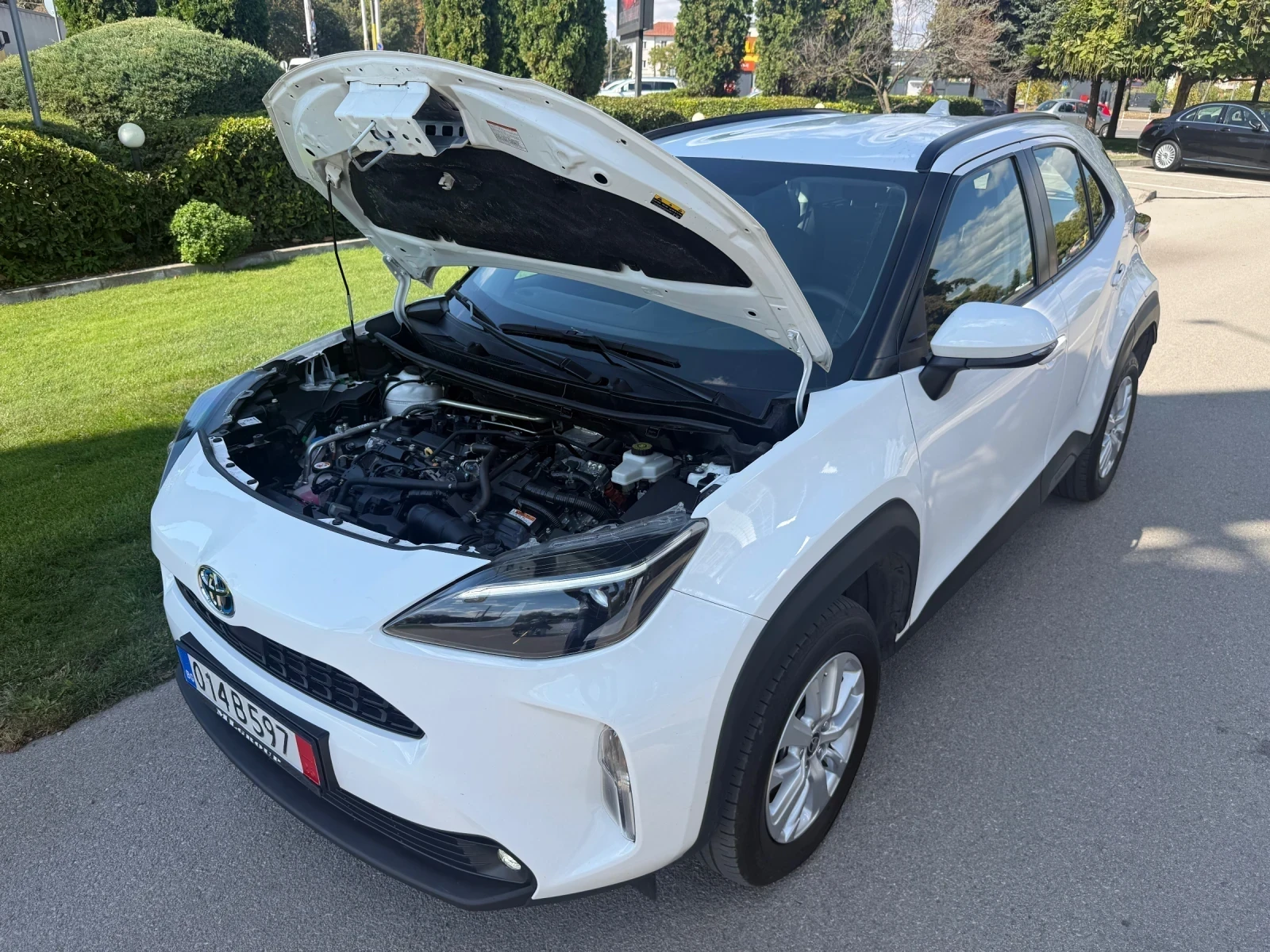 Toyota Yaris Cross Хибрид, снимка 6 - Автомобили и джипове - 56732284