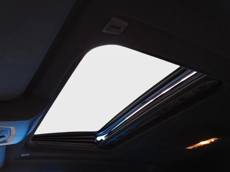 BMW X4 M40i 360КС. ДИСТРОНИК APPLE CAR PLAY КАМЕРИ ШИБЕДА, снимка 16 - Автомобили и джипове - 52000831