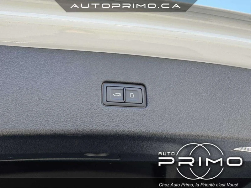 Audi Q8 * quattro Progressiv * CARFAX * ЦЕНА ДО БГ, снимка 17 - Автомобили и джипове - 53089458