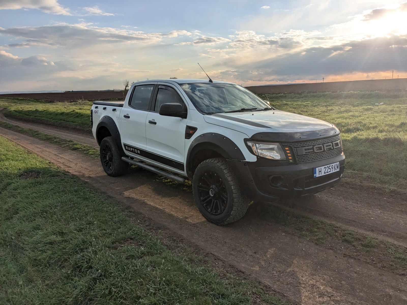 Ford Ranger Raptor - изображение 6