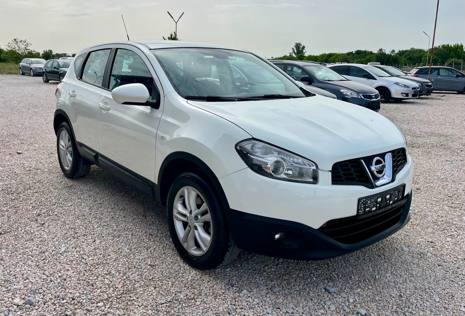 Nissan Qashqai 2.0d 150k.c 4x4 FACELIFT - изображение 2
