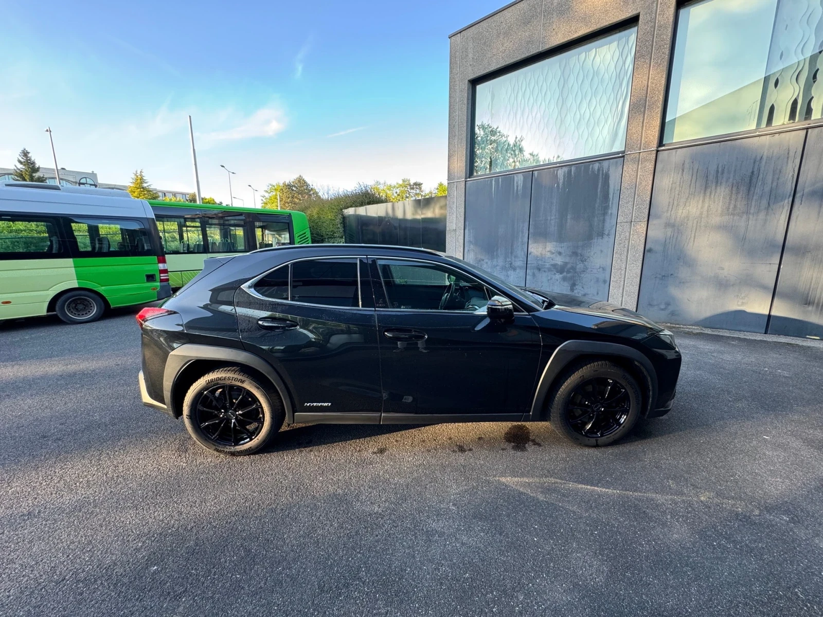 Lexus UX 250h 4x4 - изображение 8