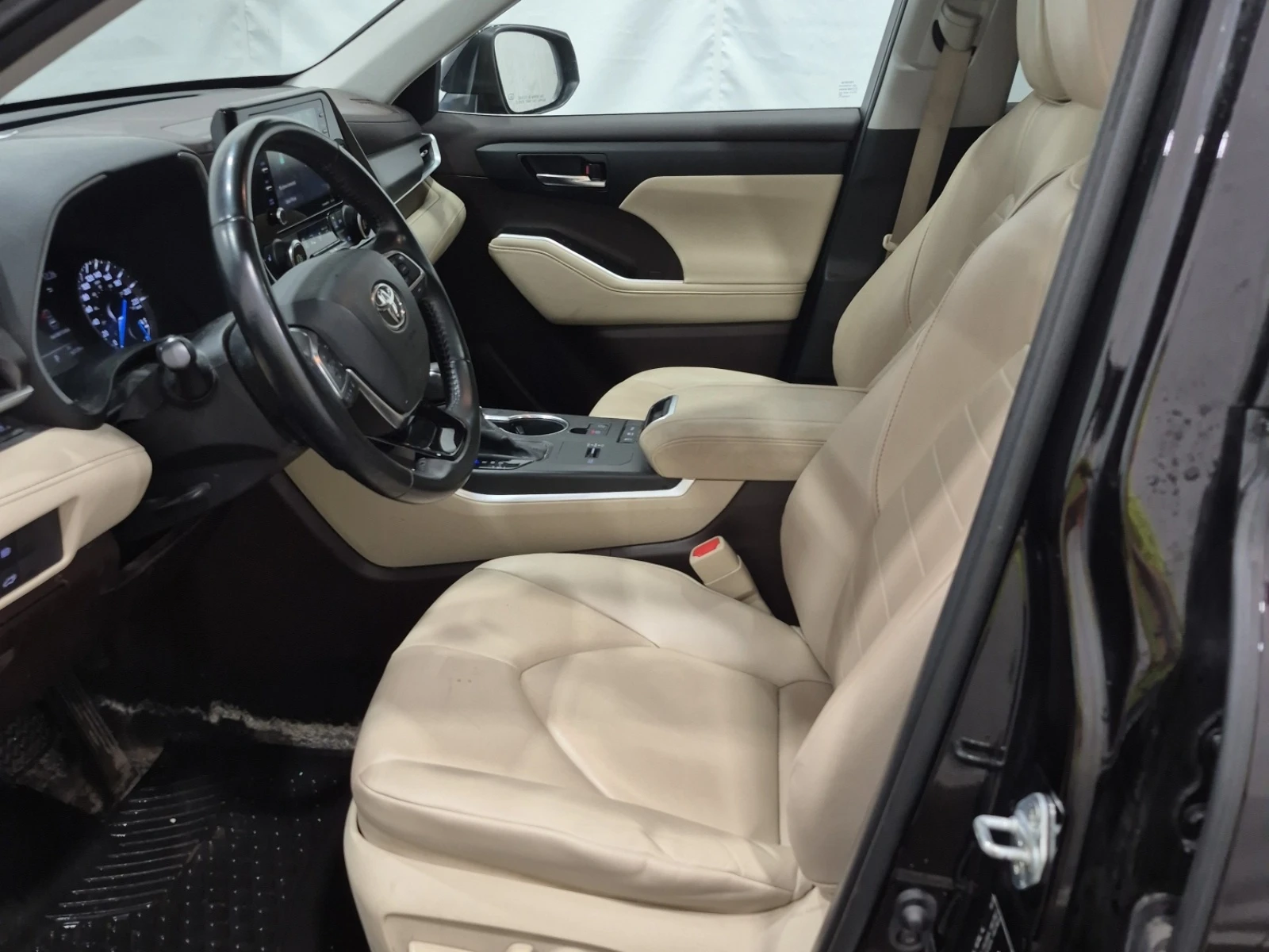 Toyota Highlander HYBRID XLE * 4WD * 8 ����� * �������� ������� *  | Mobile.bg � ����������� 5