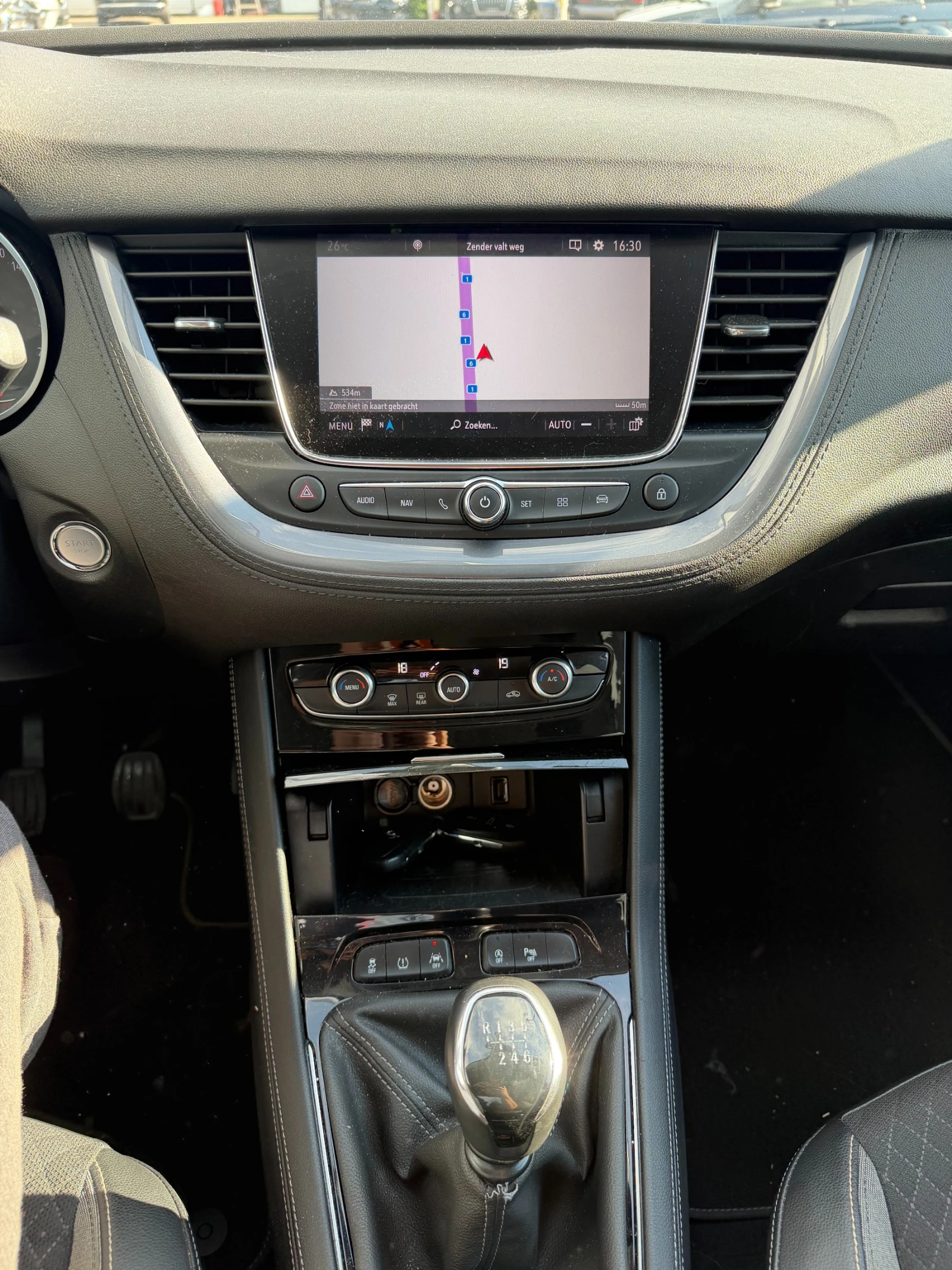 Opel Grandland X 1.2TURBO NAVI EURO 6, снимка 14 - Автомобили и джипове - 55043042