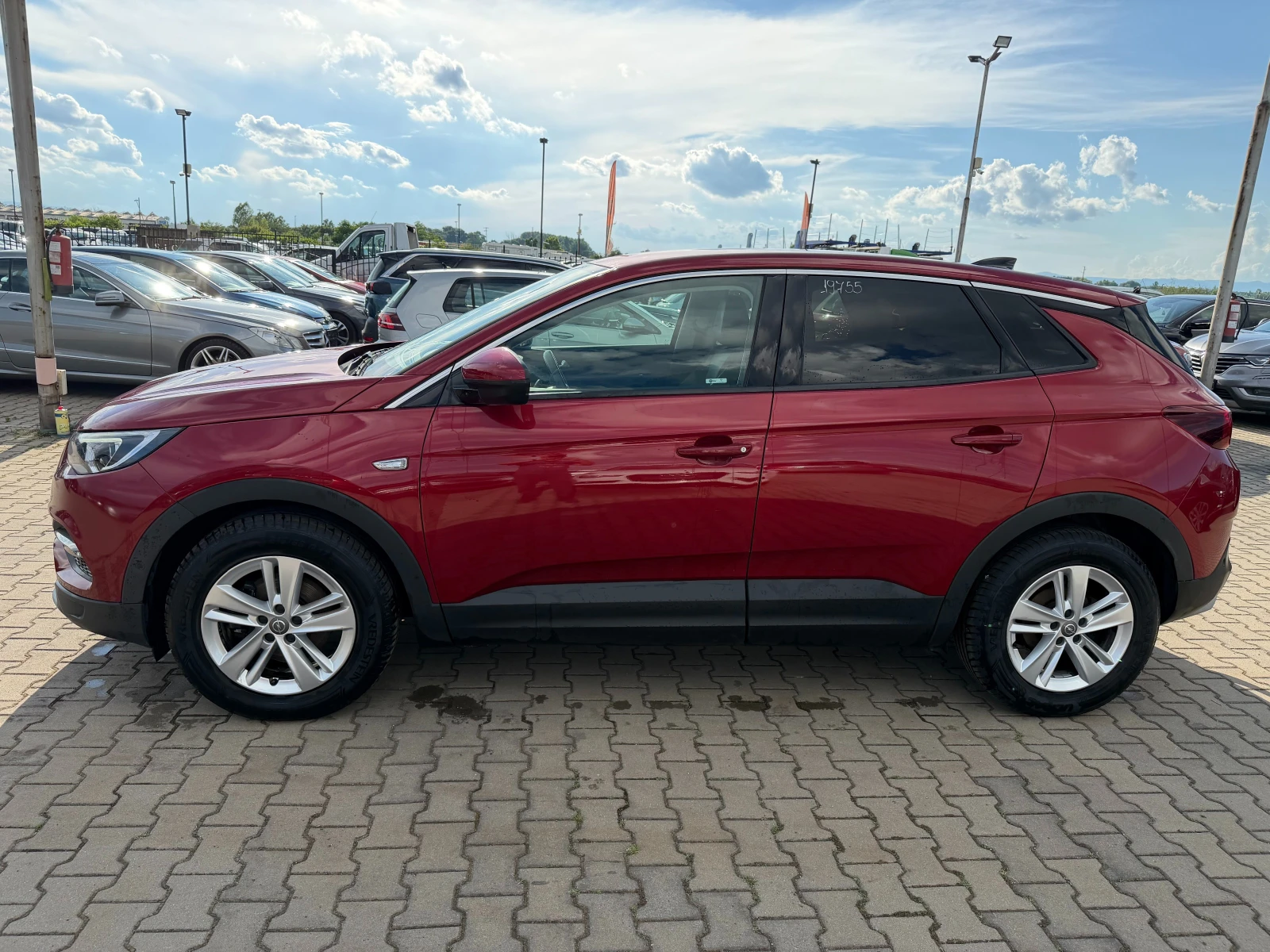 Opel Grandland X 1.2TURBO NAVI EURO 6, снимка 9 - Автомобили и джипове - 55043042