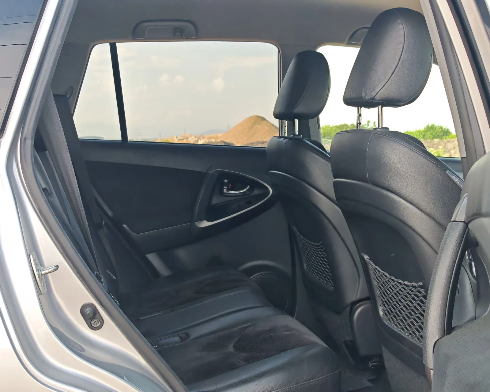Toyota Rav4 2.2 136 К.С. ДИЗЕЛ! 4Х4! , снимка 12 - Автомобили и джипове - 55064279