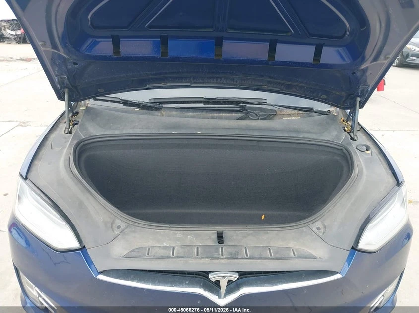 Tesla Model X Long Range Dual Motor All-Wheel Drive/Long Range P, снимка 10 - Автомобили и джипове - 55104207