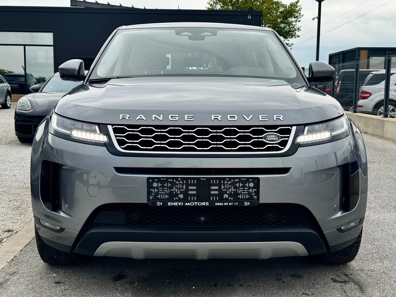 Land Rover Range Rover Evoque 2.0D FACELIFT, снимка 2 - Автомобили и джипове - 56271423