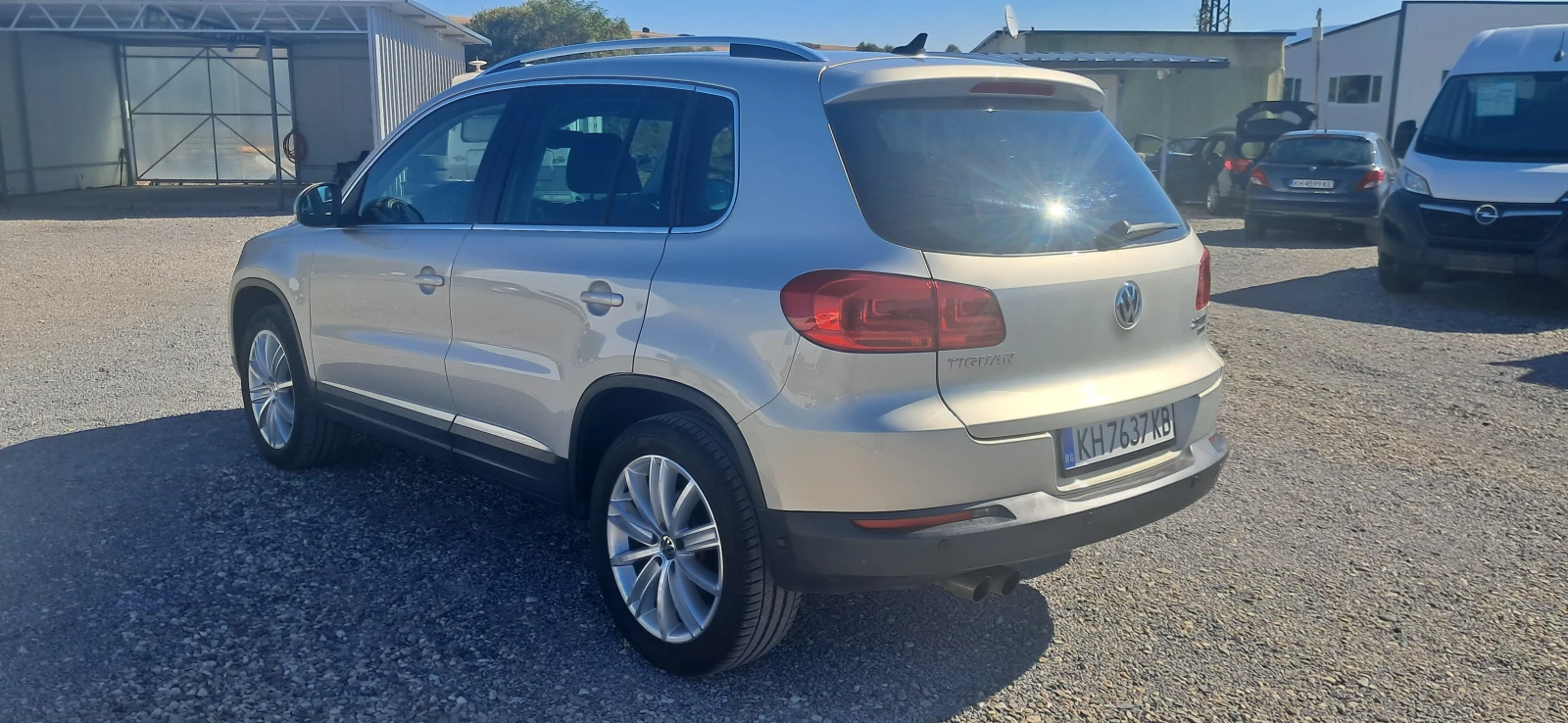 VW Tiguan 2.0TDI 140hp, снимка 3 - Автомобили и джипове - 56322755