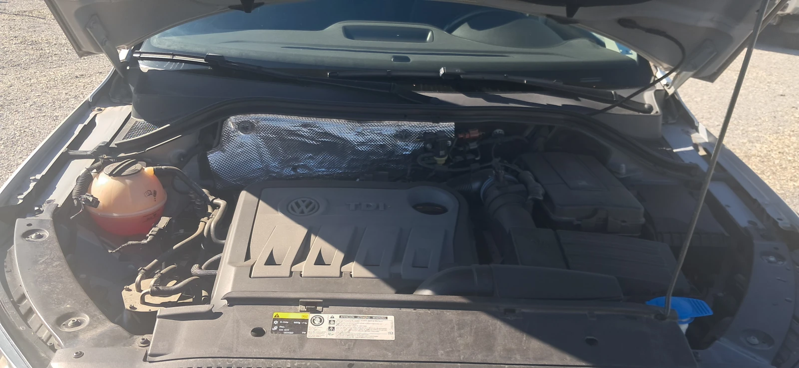 VW Tiguan 2.0TDI 140hp, снимка 13 - Автомобили и джипове - 56322755