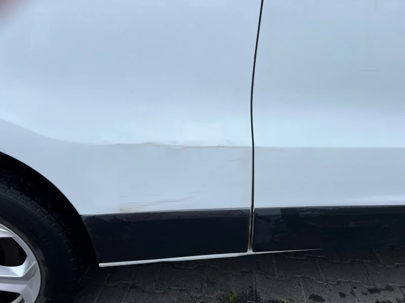 Renault Trafic 1.6, снимка 8 - Бусове и автобуси - 52044132