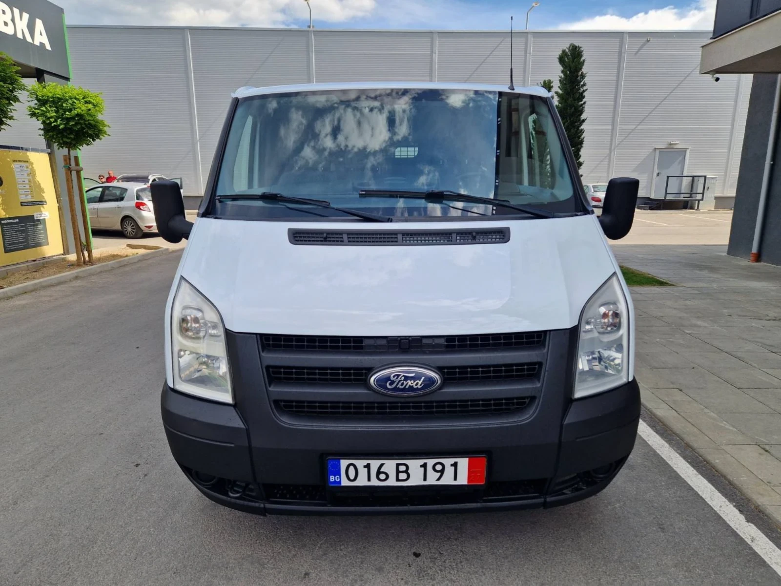 Ford Transit 2.2 / 86 к.с. - изображение 3